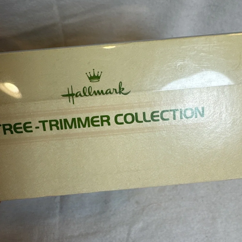 Vintage Hallmark Tree Trimmer Christmas Calico Mouse Ornament 3.5